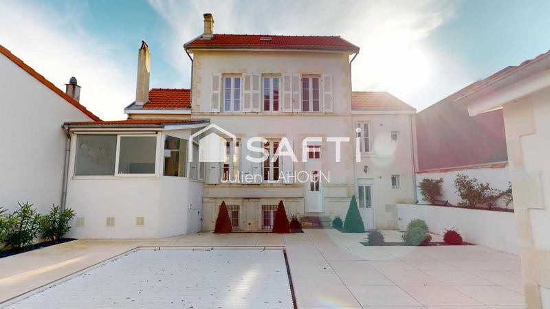 Villa - 180 m² - 9 pièces