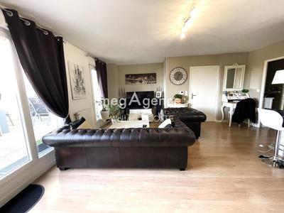 Appartement - 80 m² - 4 pièces