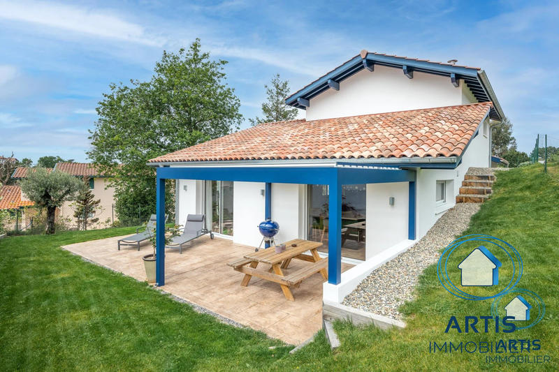 Maison - 140 m² - 4 pièces