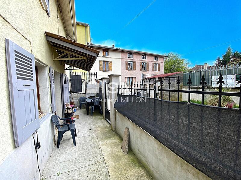 Maison - 104 m² - 6 pièces