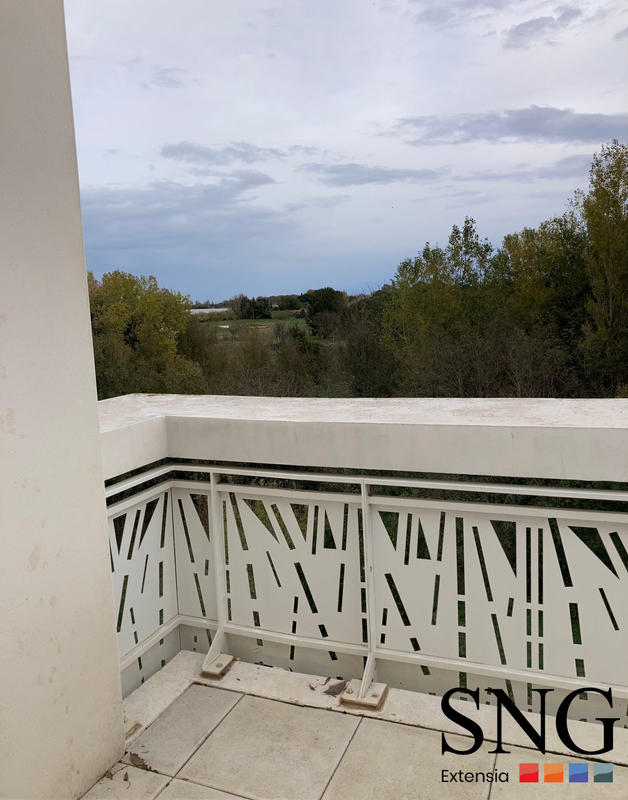 Appartement - 2 365 m² - 1 pièce