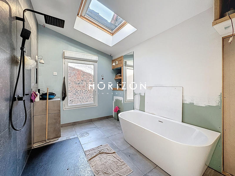 Maison ancienne - 162 m² - 6 pièces