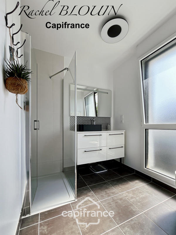 Appartement - 150 m² - 8 pièces