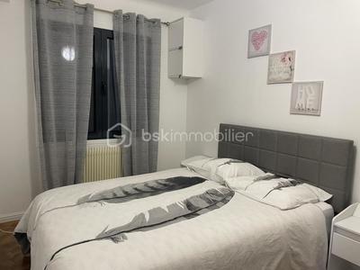 Villa - 182 m² - 8 pièces