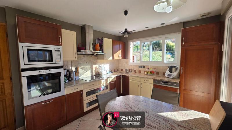 Maison - 135 m² - 6 pièces