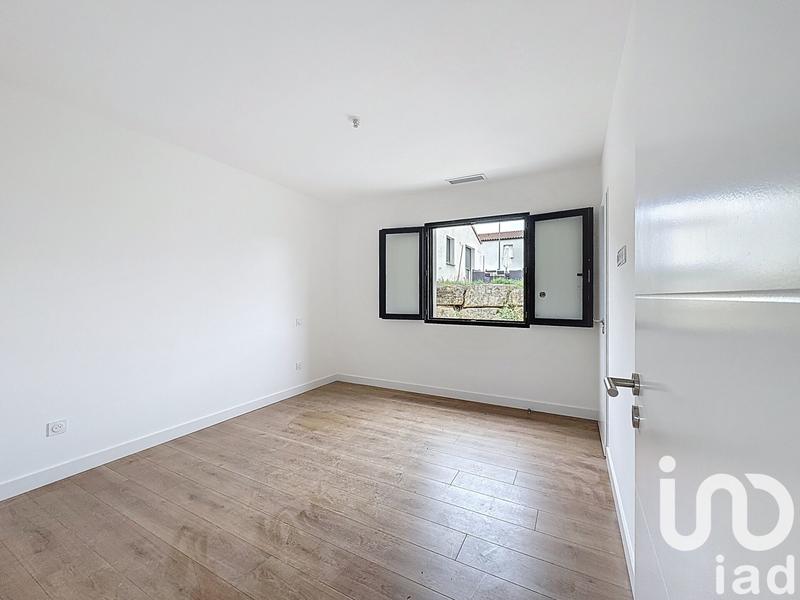Maison - 102 m² - 5 pièces