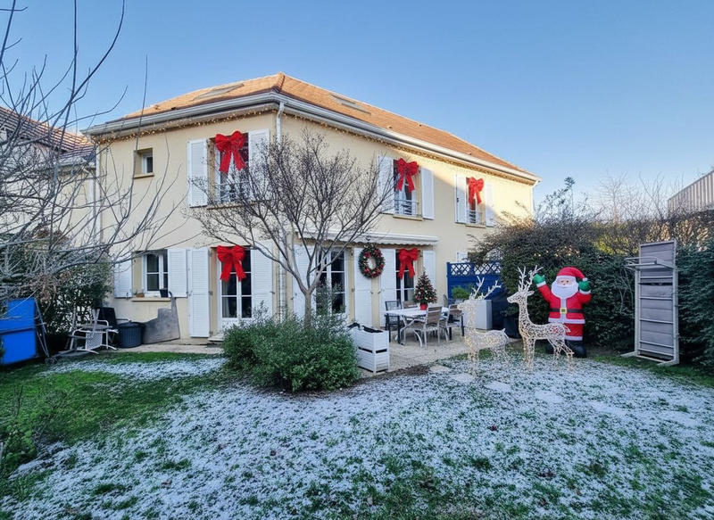 Maison - 101 m² - 6 pièces