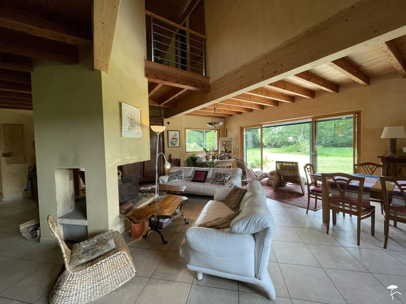 Maison contemporaine - 245 m² - 10 pièces