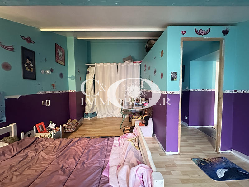 Maison - 183 m² - 6 pièces