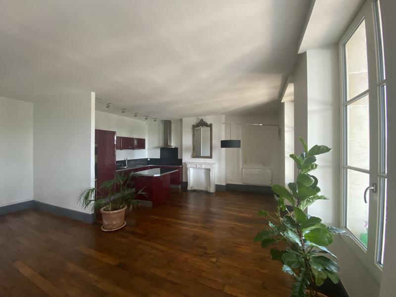 Appartement - 70 m² - 2 pièces