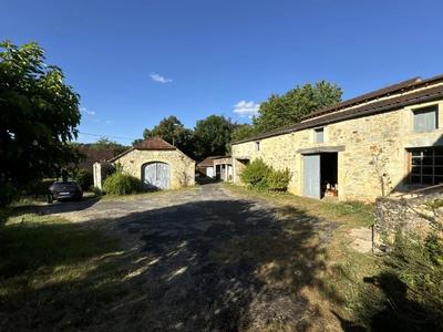 Corps de ferme - 100 m² - 3 pièces