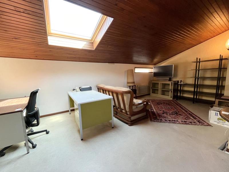 Maison - 180 m² - 7 pièces