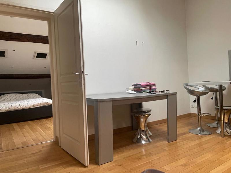 Appartement - 80 m² - 2 pièces