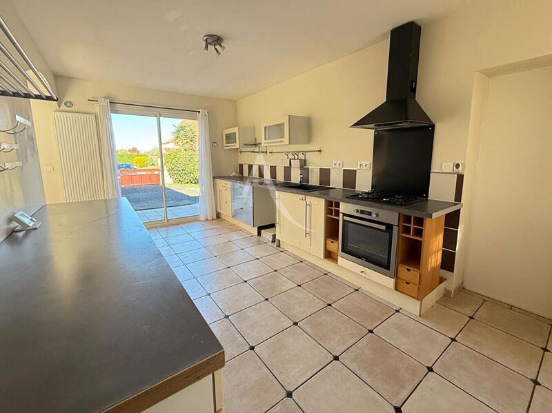 Maison - 140 m² - 5 pièces