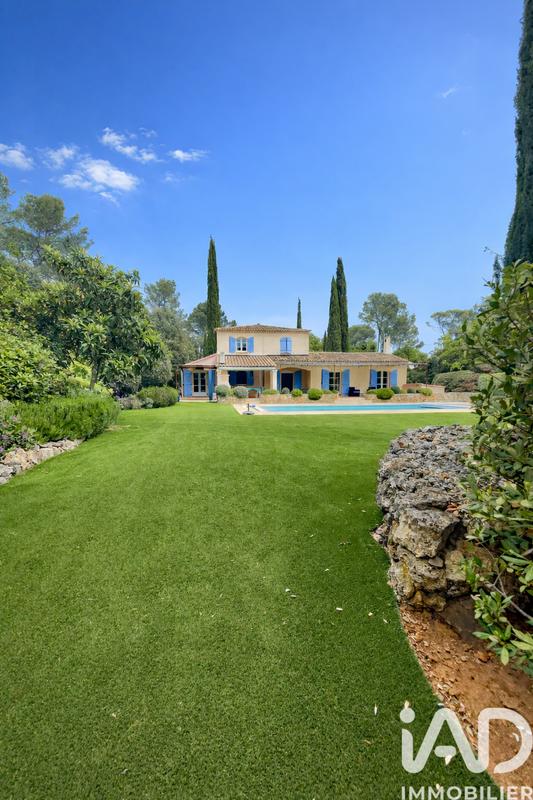 Maison - 170 m² - 7 pièces