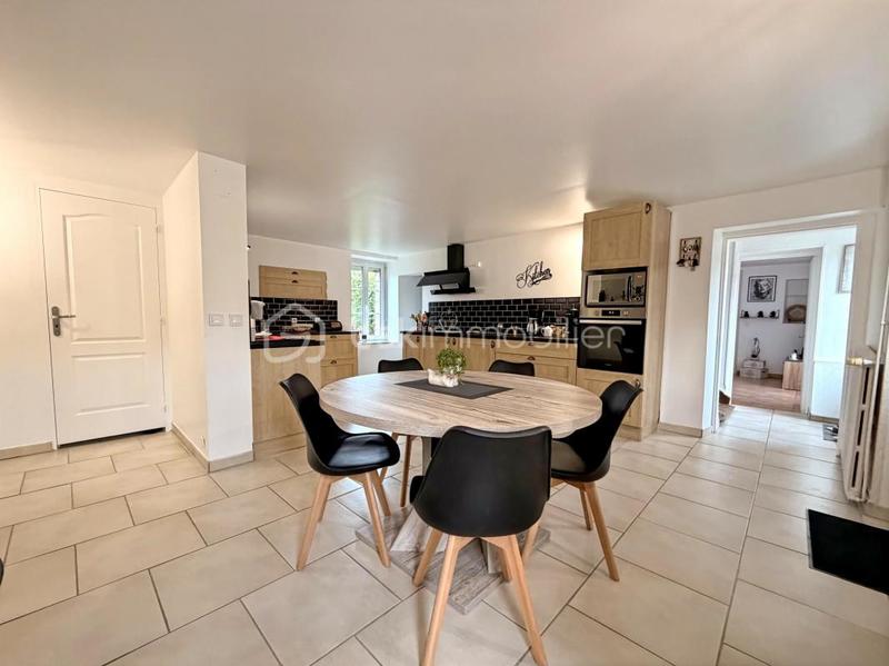 Maison - 180 m² - 5 pièces