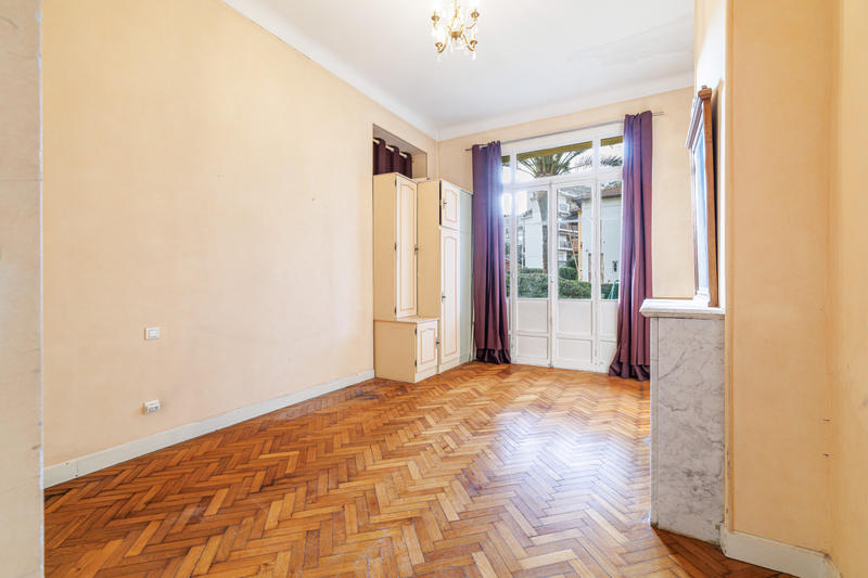 Appartement - 154 m² - 6 pièces