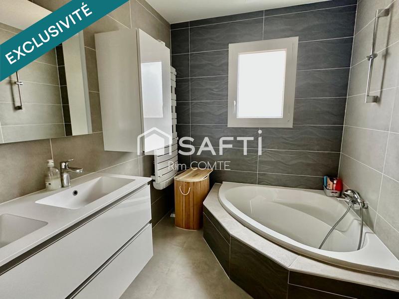 Maison - 136 m² - 5 pièces