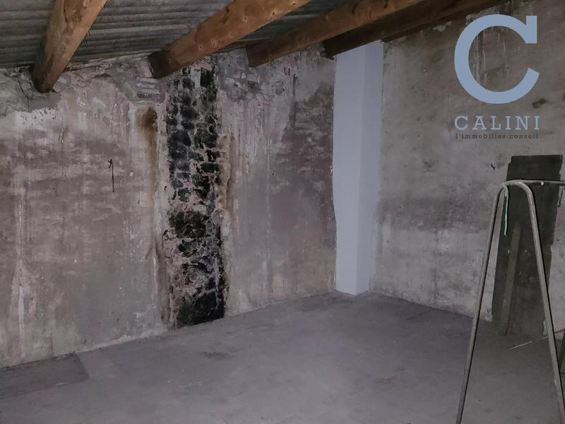 Maison - 102 m² - 4 pièces