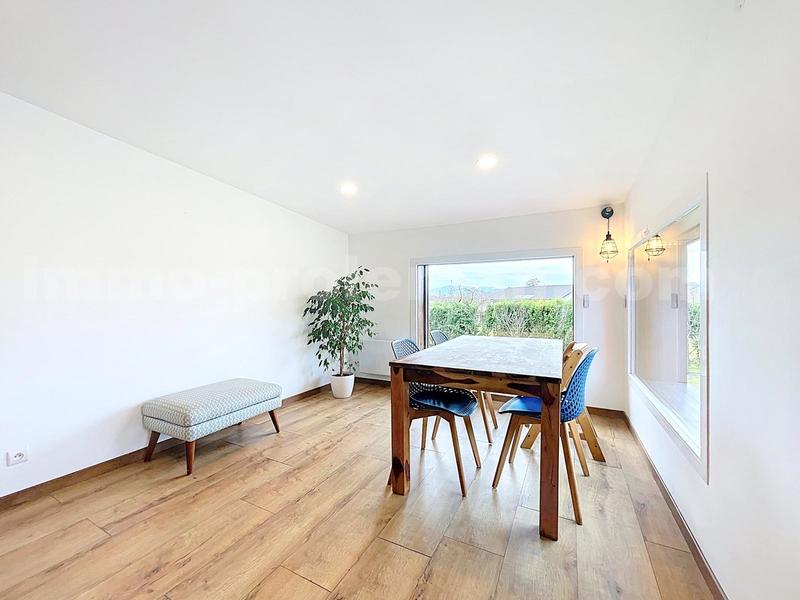 Appartement - 101 m² - 4 pièces