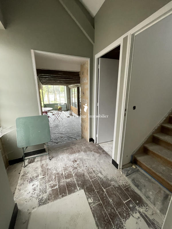 Maison ancienne - 513 m² - 18 pièces