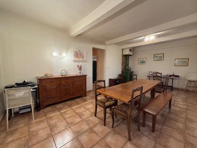 Maison - 201 m² - 5 pièces