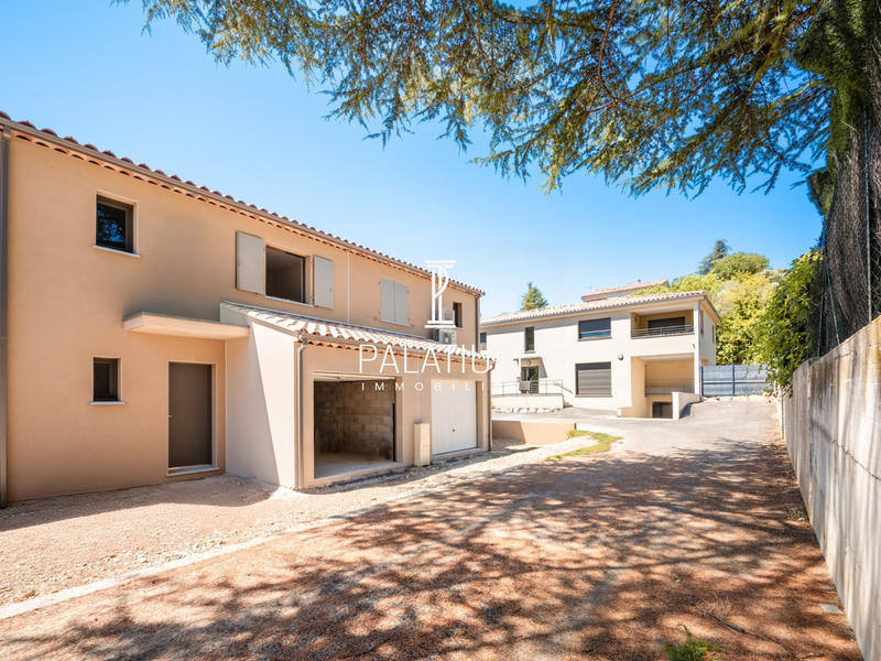 Maison - 82 m² - 4 pièces