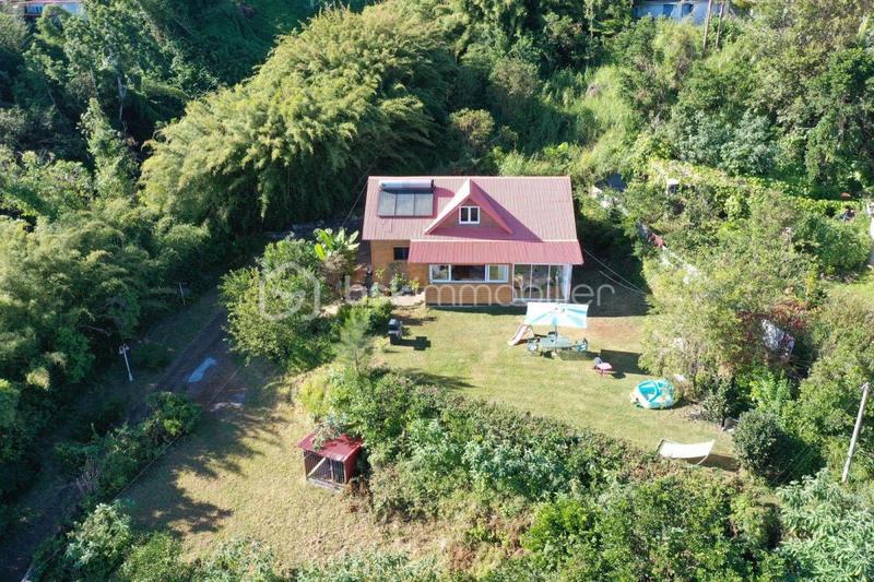 Villa - 90 m² - 4 pièces