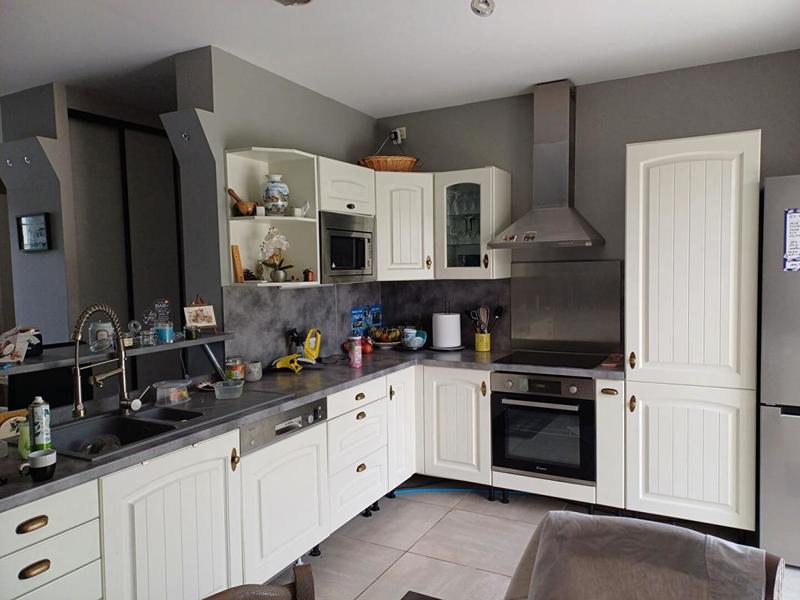 Maison - 200 m² - 11 pièces