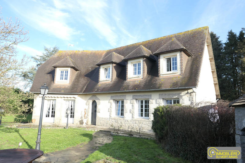 Maison - 171 m² - 7 pièces