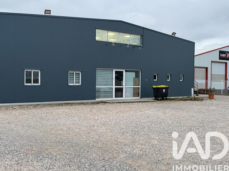 Maison - 665 m² - 5 pièces