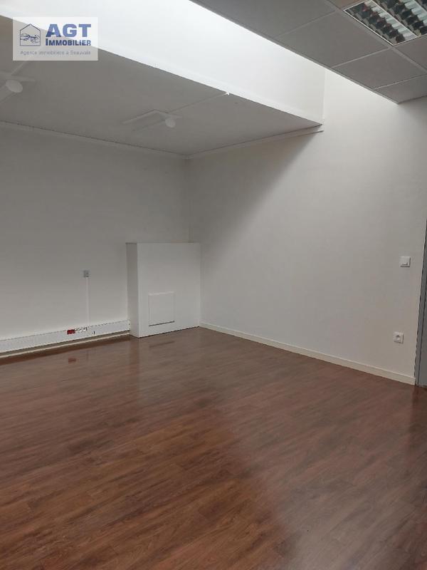 Local commercial - 232 m² - 4 pièces