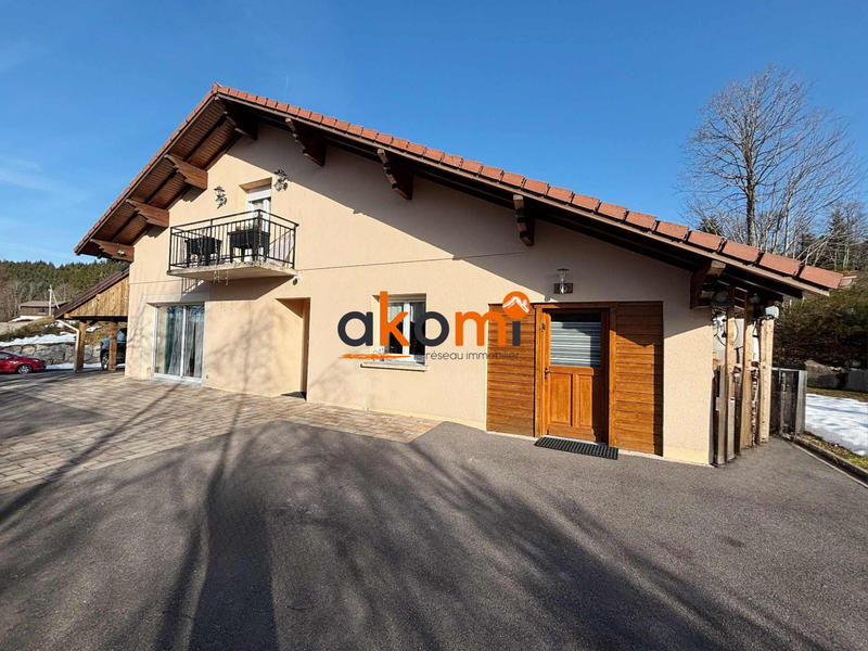 Maison - 122 m² - 7 pièces