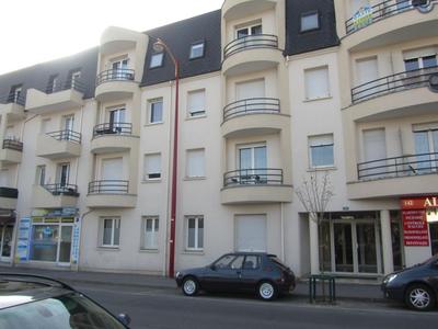 Studio - 30 m² - 1 pièce