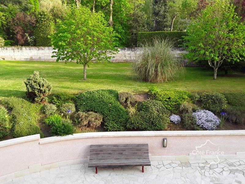 Maison en pierre - 250 m² - 7 pièces