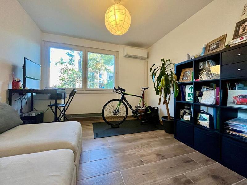 Appartement - 98 m² - 4 pièces