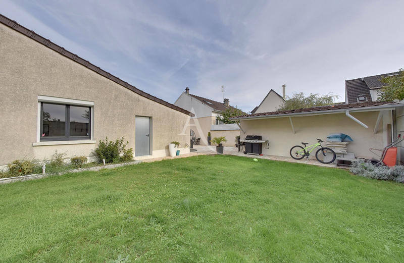 Maison - 88 m² - 5 pièces