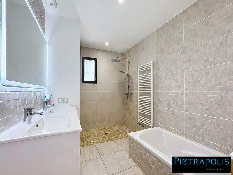 Maison - 112 m² - 5 pièces