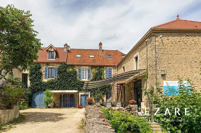 Maison - 625 m² - 21 pièces