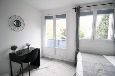 Chambre - 12 m² - 4 pièces