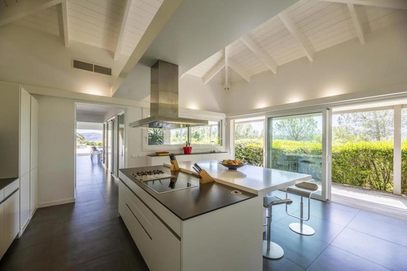 Propriété - 466 m² - 11 pièces