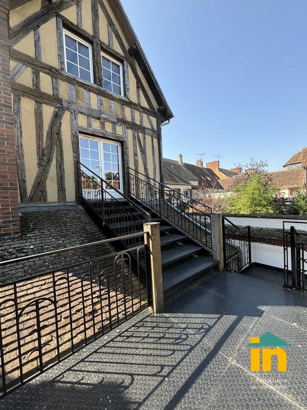 Appartement - 125 m² - 5 pièces