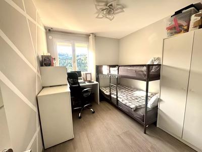 Appartement - 70 m² - 4 pièces