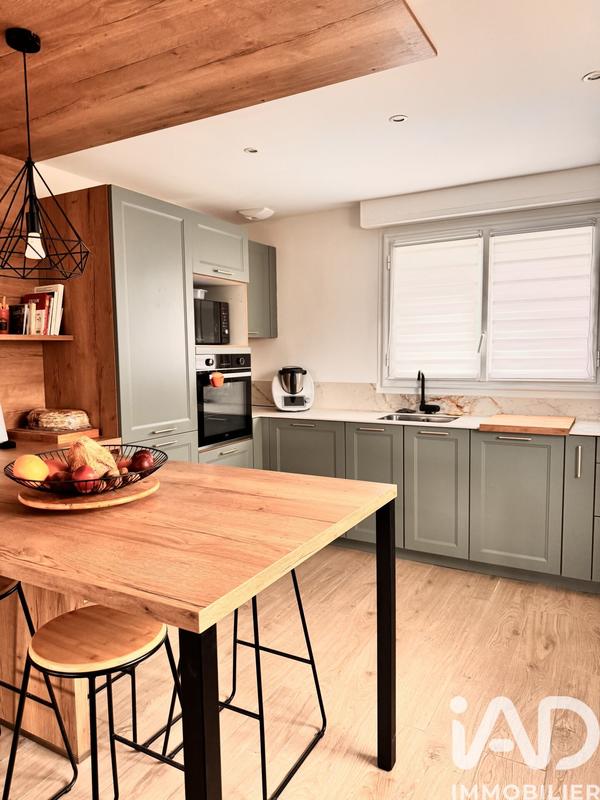 Maison de ville - 200 m² - 8 pièces