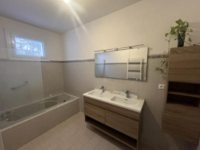 Maison - 84 m² - 3 pièces