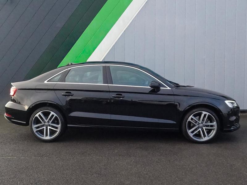 Audi A3 Berline 35 Tdi 150 s tronic 7 Design Luxe