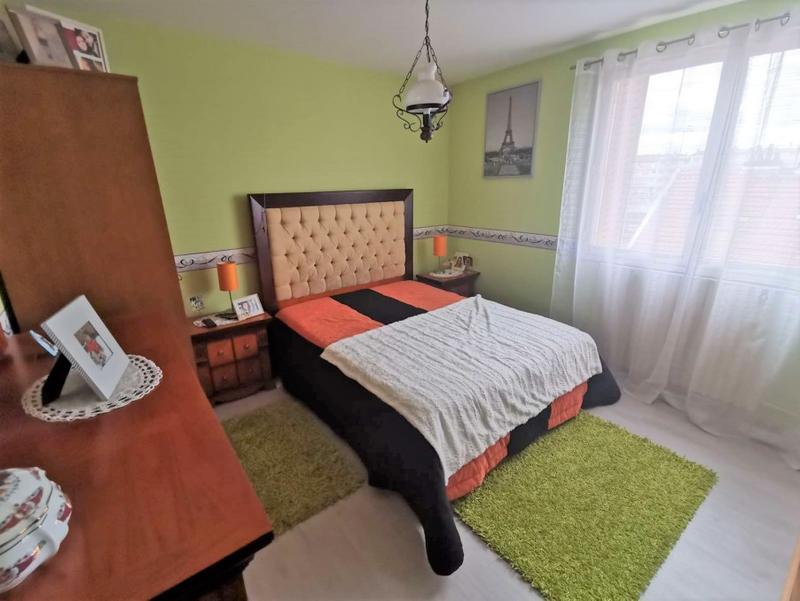 Appartement - 98 m² - 6 pièces