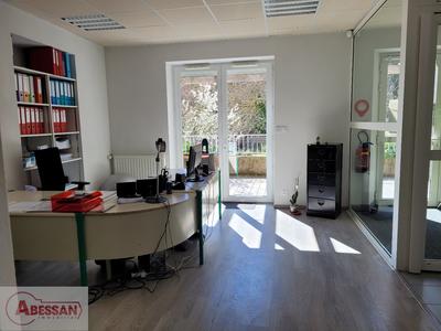 Propriété - 309 m² - 14 pièces