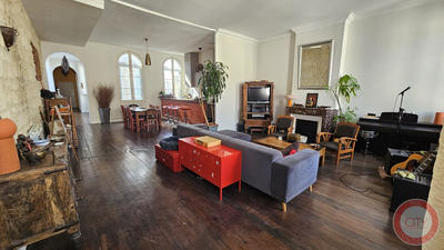 Appartement - 131 m² - 4 pièces