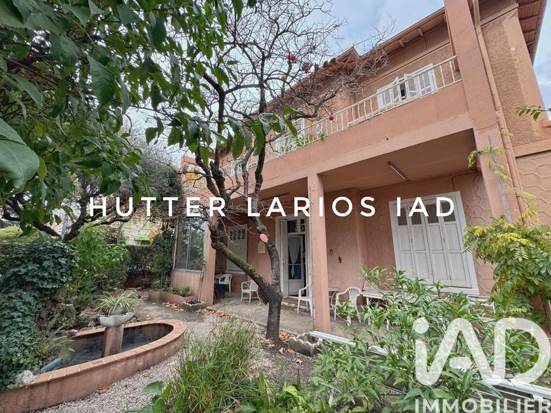 Maison - 220 m² - 8 pièces